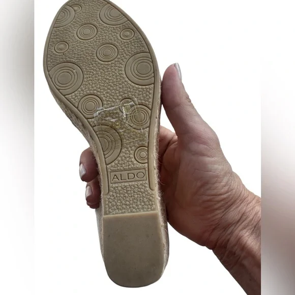 Elegant White Wedge Lace up Espadrilles, new, never worn, size 7 - Picture 6 of 7